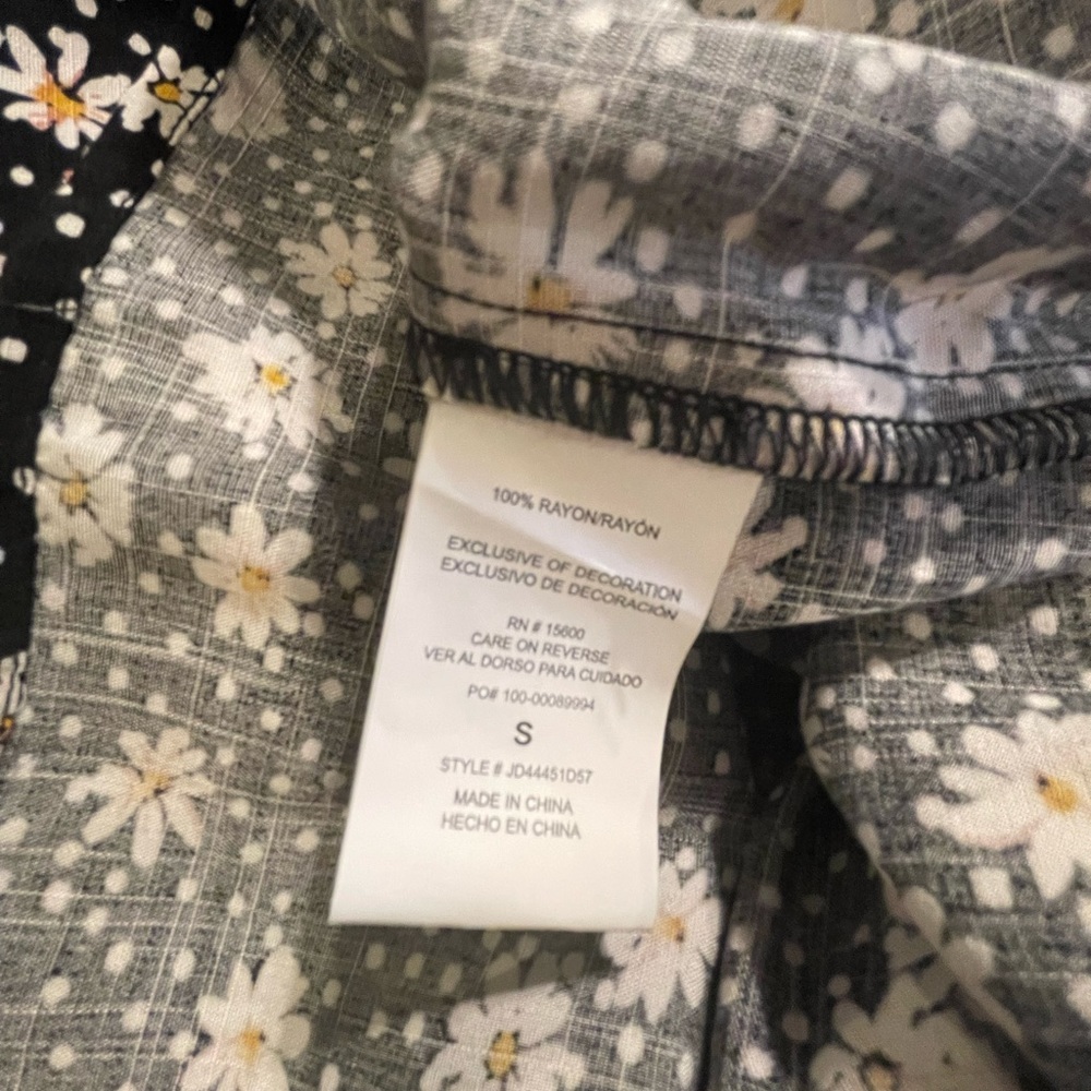 Jolt Daisies and Dots Print Dress S (jrs.) FREE SHIP - Picture 4 of 5
